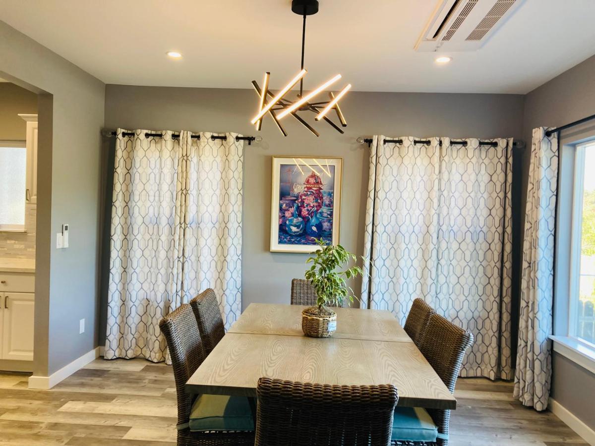 Green Lake 1St Line Home A With Central Air Conditioners Сиатъл Екстериор снимка